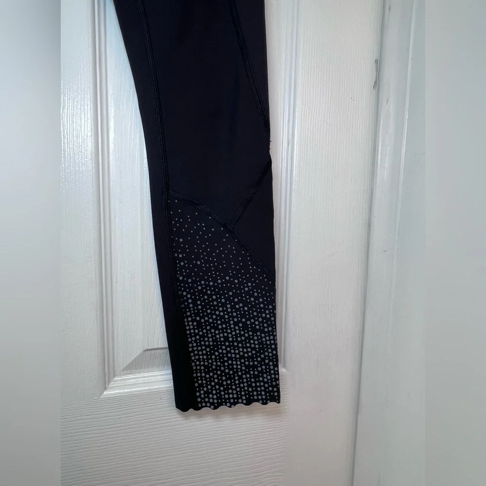 Lululemon Women's Black Leggings Size‎ 6